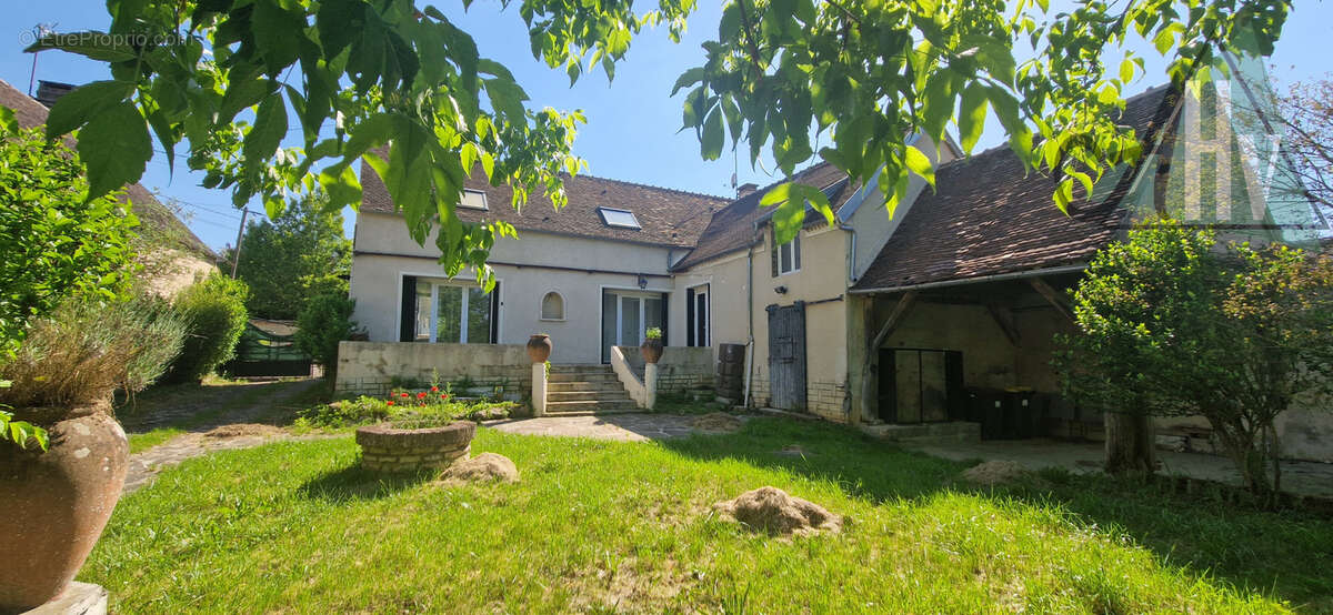 Maison à FONTAINE-FOURCHES