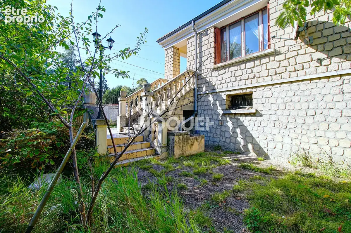 Maison non mitoyenne 180m²  avec jardin - photo 2