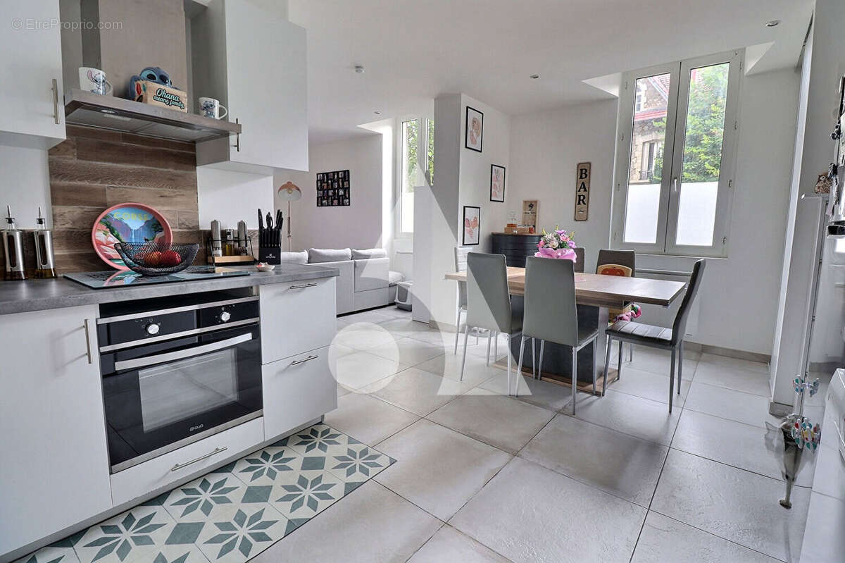 Appartement à MERY-SUR-OISE