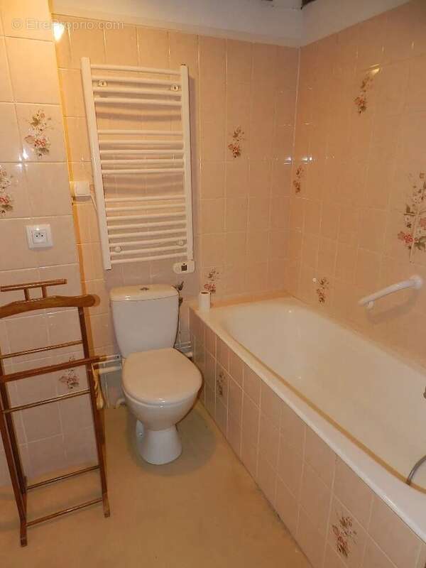 Maison à SAINT-PIERRE-SUR-DIVES