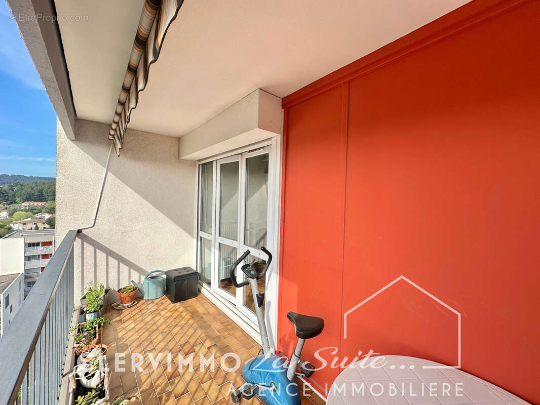Appartement à MARSEILLE-11E
