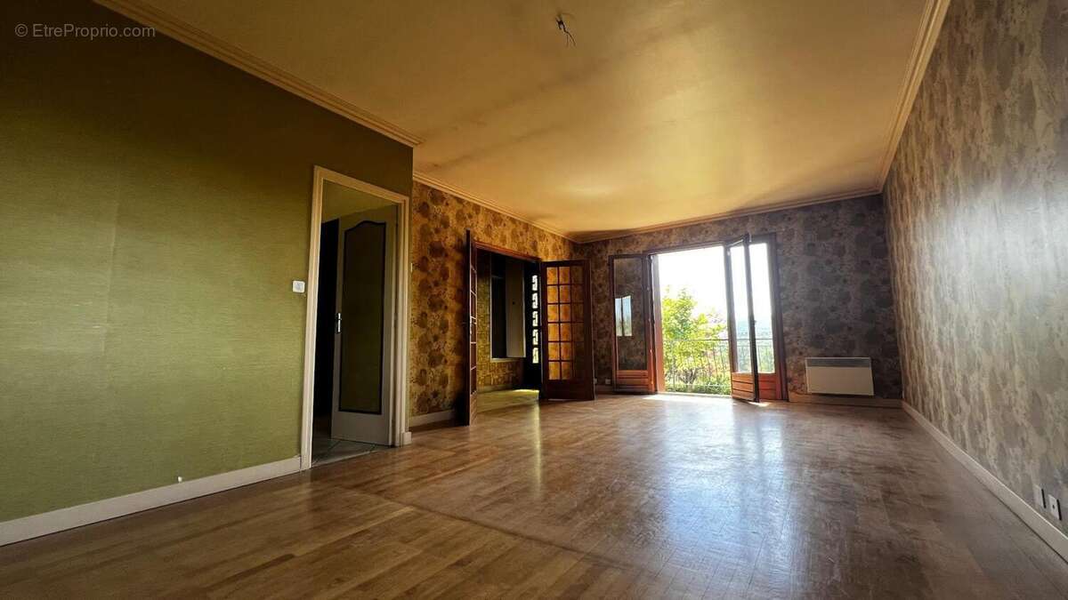 Photo 4 - Maison à LA TOUR-DE-SALVAGNY