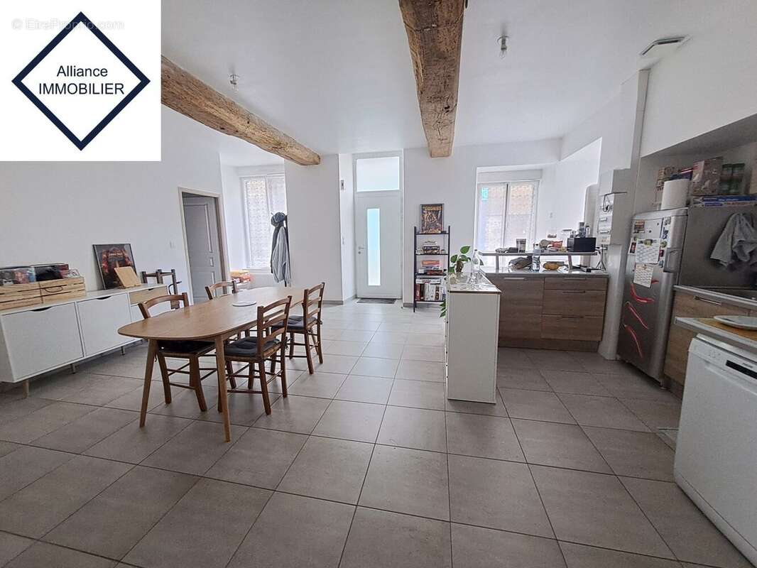 Maison à MONTAUBAN-DE-BRETAGNE