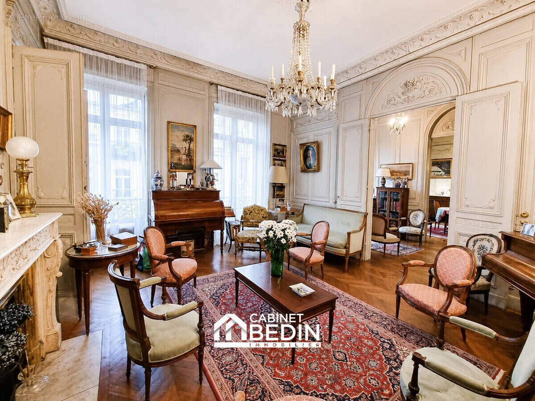 Appartement à BORDEAUX
