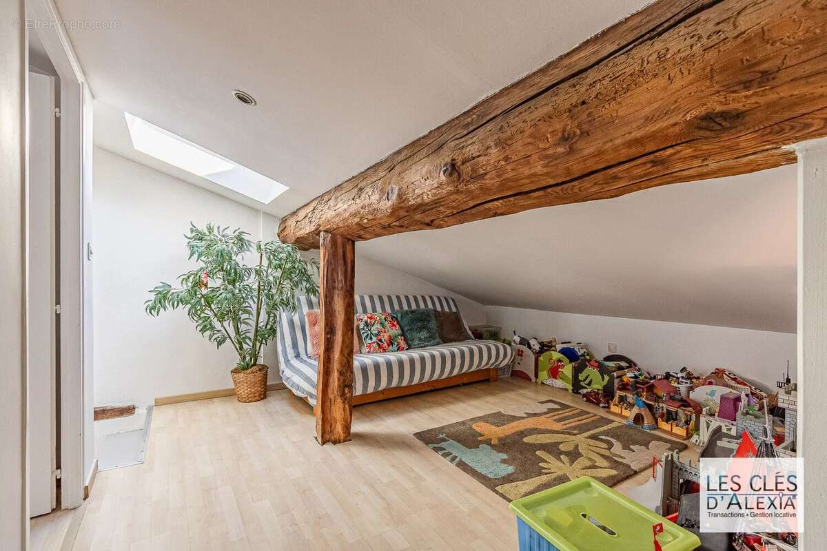 Duplex esprit maison 140 m² avec cour – Bien rare à Lyon 3 - photo 8