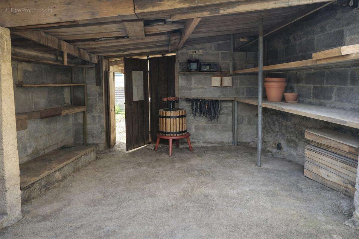 Maison à LE MUY