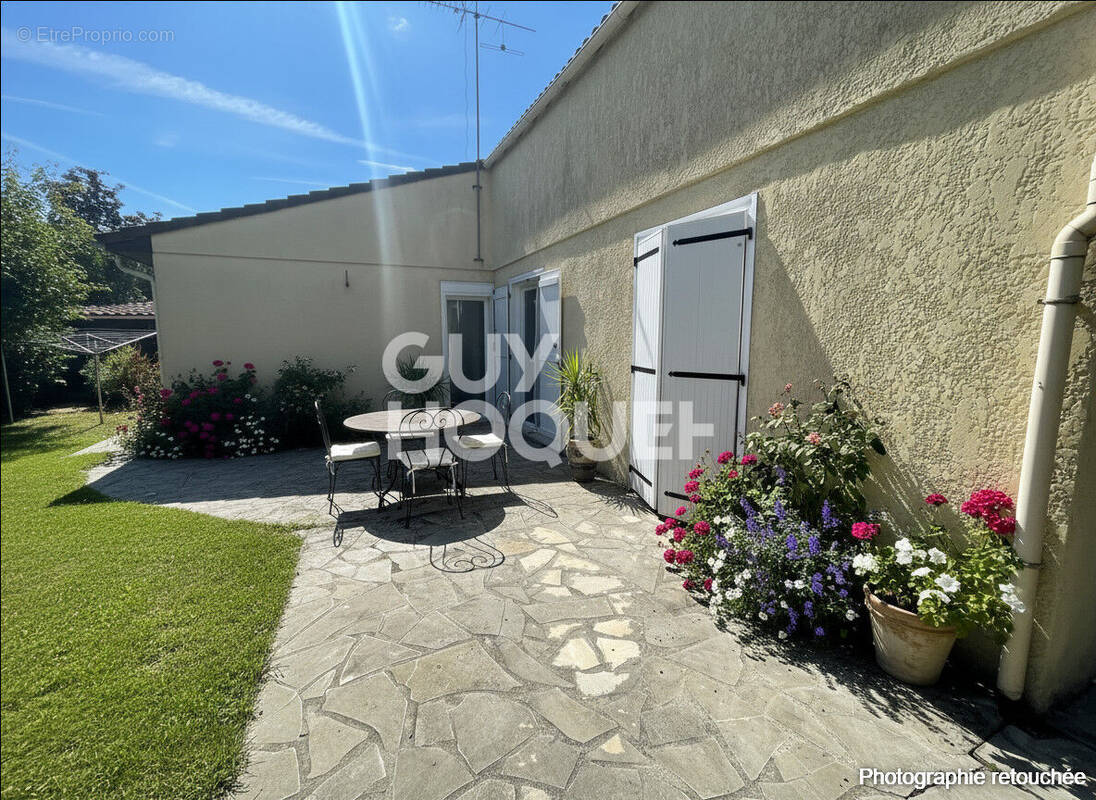 Maison à VILLENAVE-D&#039;ORNON