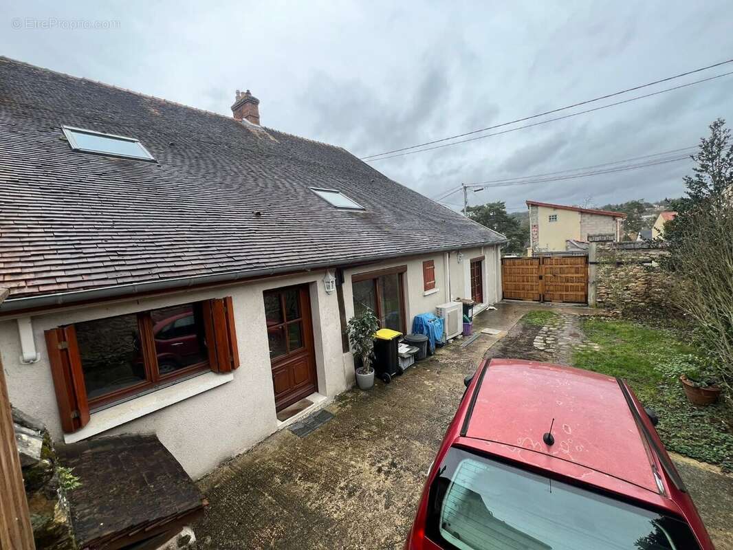 Maison à SAINT-CHERON