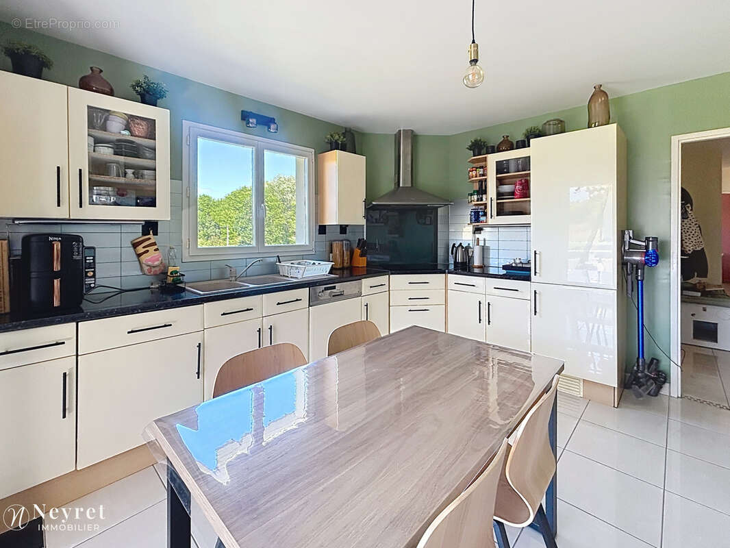 Appartement à VERNAISON