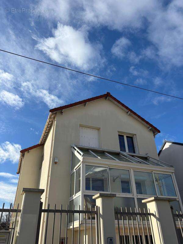 Maison à NEUILLY-PLAISANCE