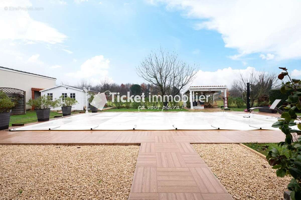 Maison à VILLENEUVE-SUR-LOT