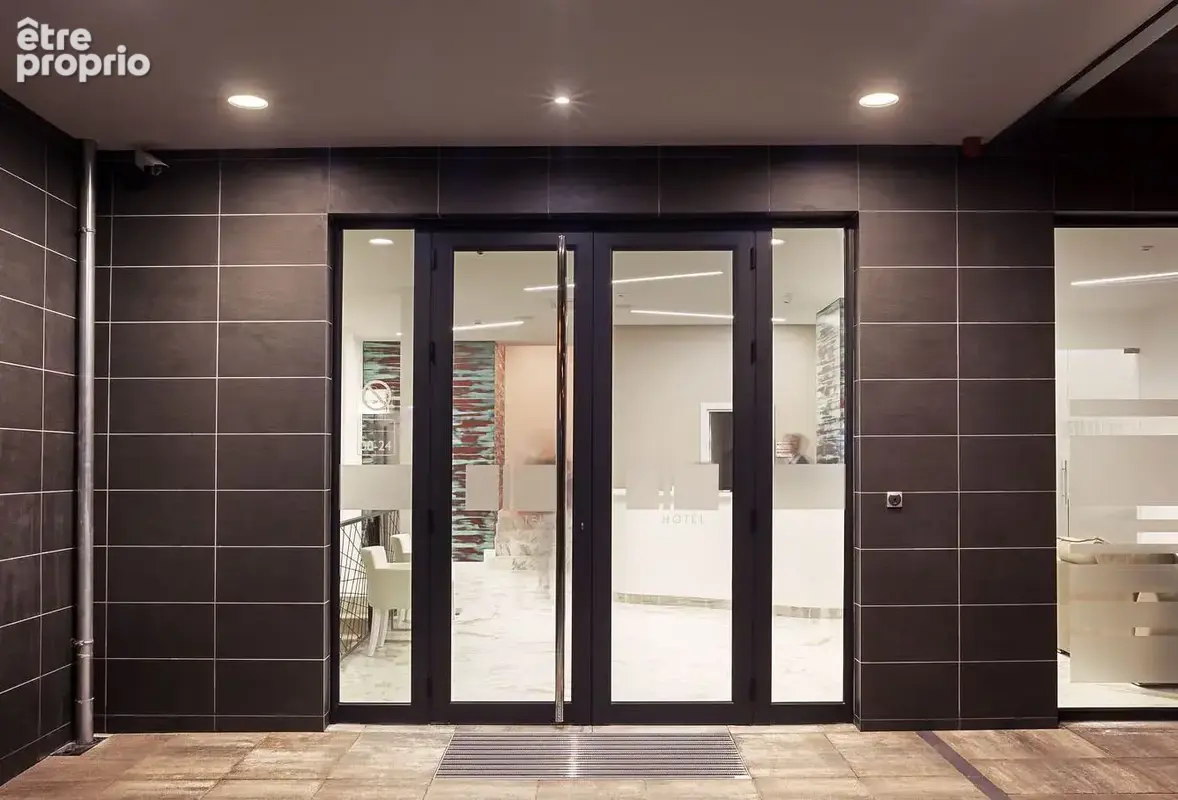 Commerce 39 m² à vendre à Versailles (78000) - photo 2