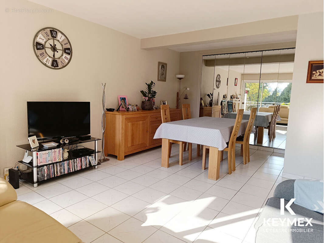 Appartement à LOUVRES