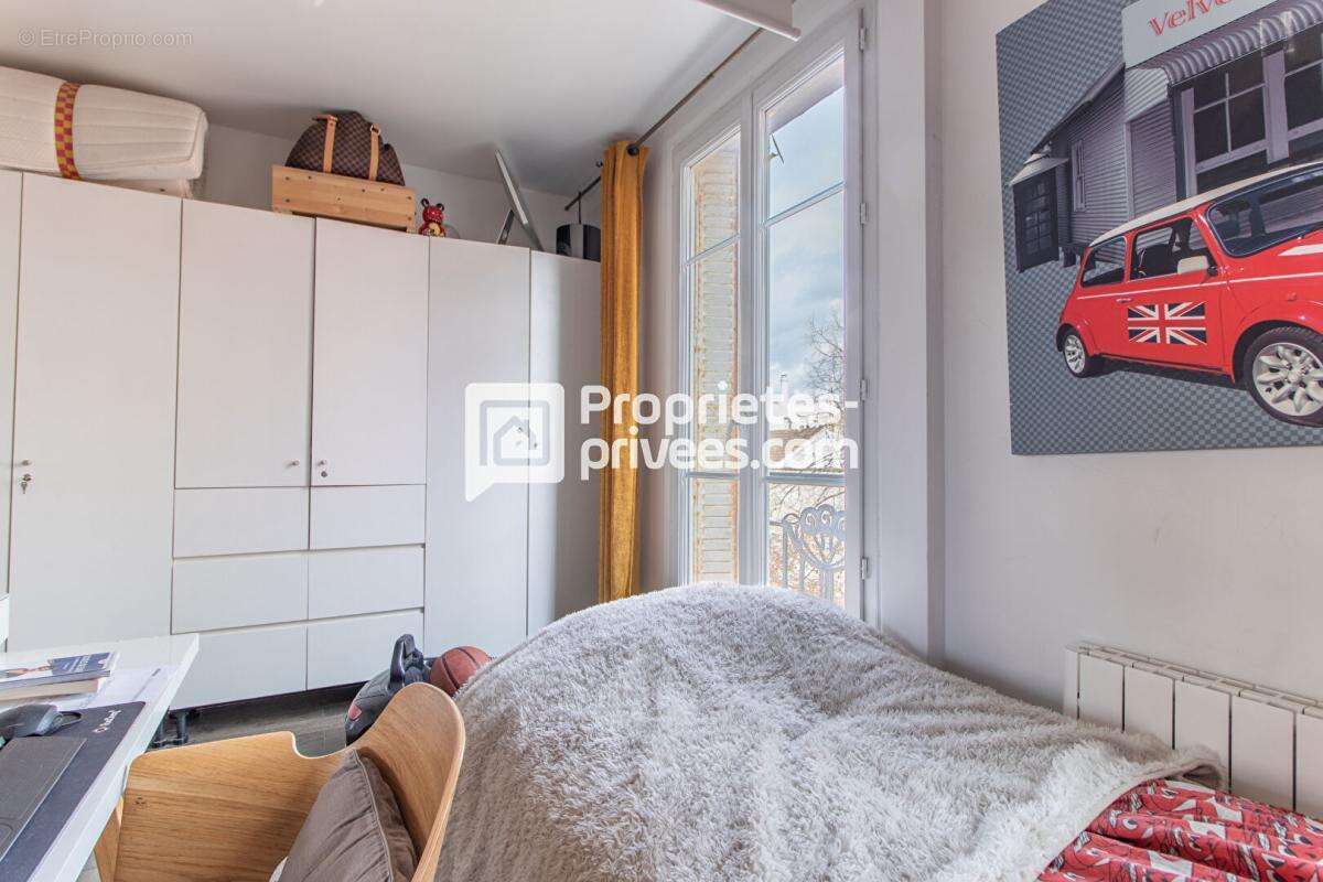 Appartement à PARIS-20E