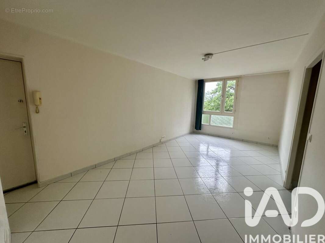 Photo 4 - Appartement à SAINT-PIERRE-LES-ELBEUF