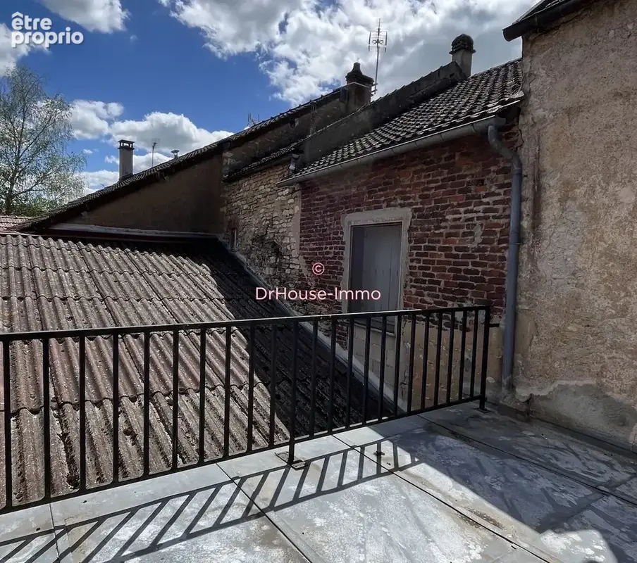 Commerce 391 m² à L'isle-Sur-Serein  - photo 9