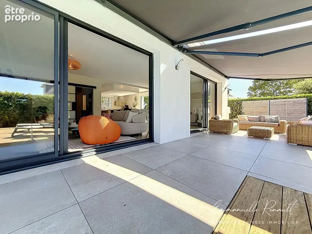 Maison familiale rénovée avec piscine · 165 m² · 5 chambres · Vannes Bernus Conleau - photo 7