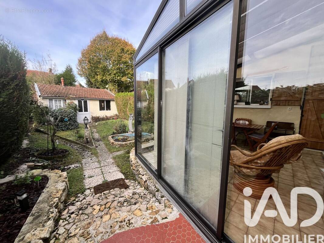 Photo 1 - Maison à ROMILLY-SUR-SEINE