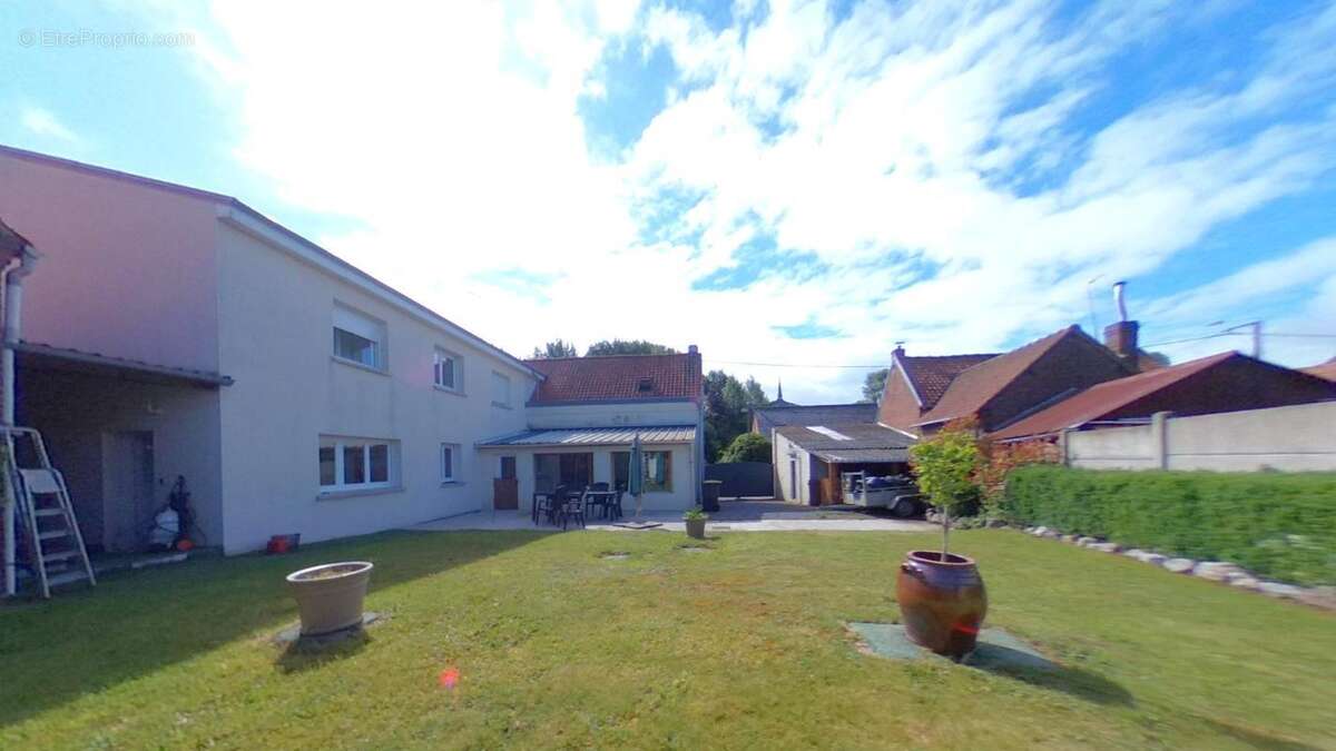 Maison 6 pièces / 174 m² / 199 000 EUR / PUISIEUX - photo 12