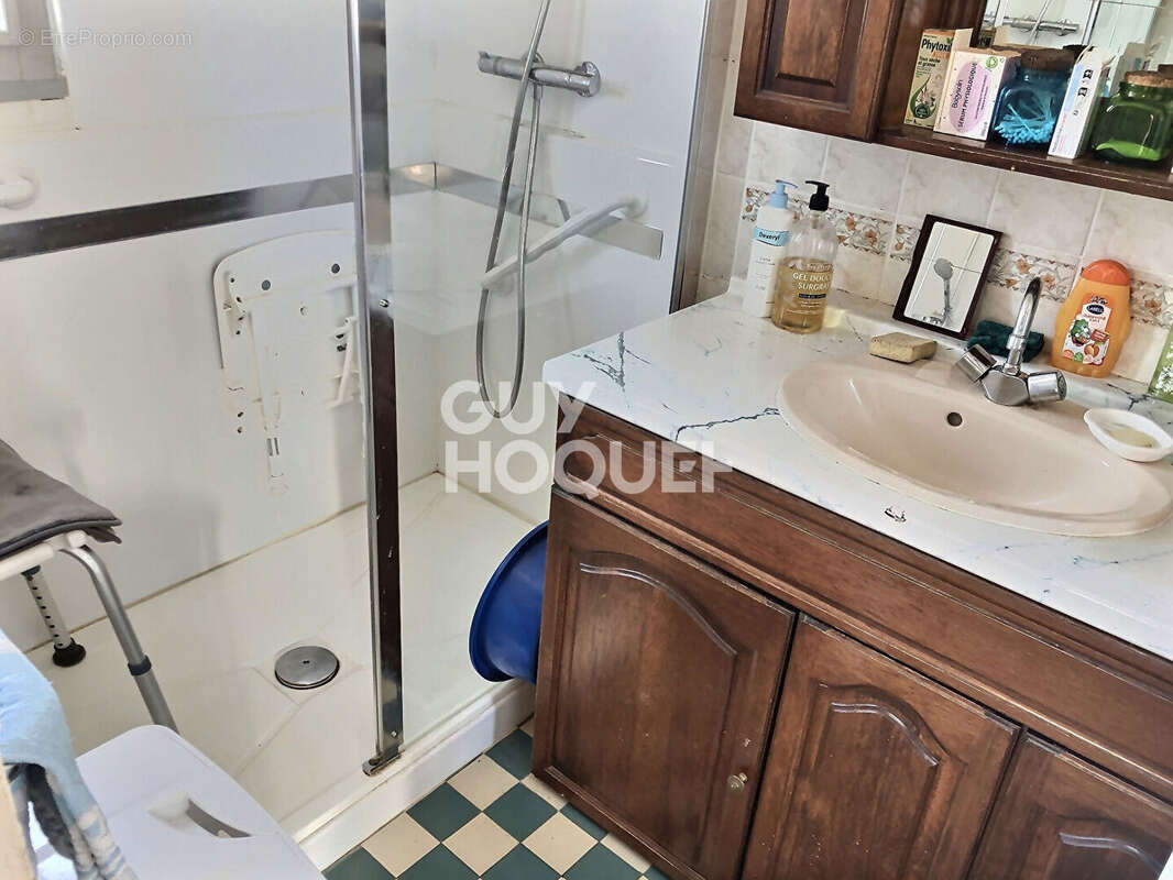 Maison à SAINT-BONNET-DE-MURE