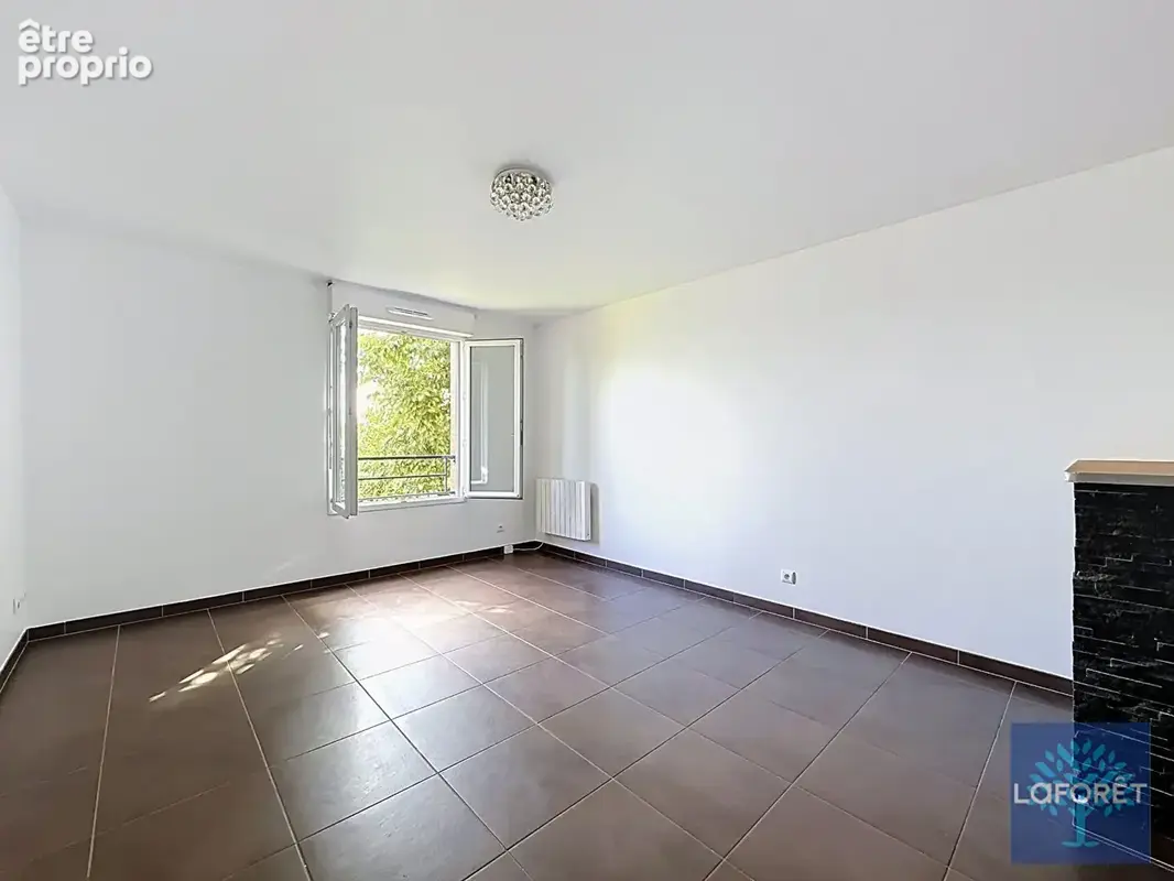 Appartement Vigneux Sur Seine 2 pièces + 3 places de parking - photo 3