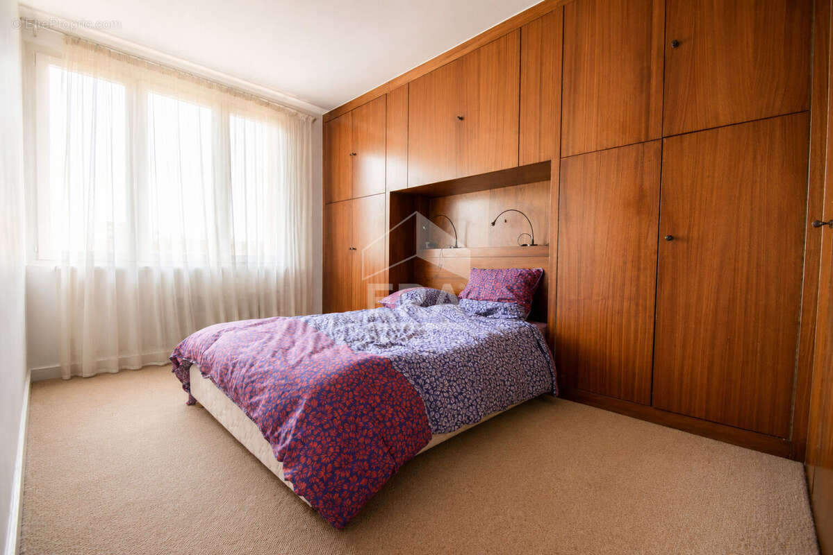 Appartement à ISSY-LES-MOULINEAUX