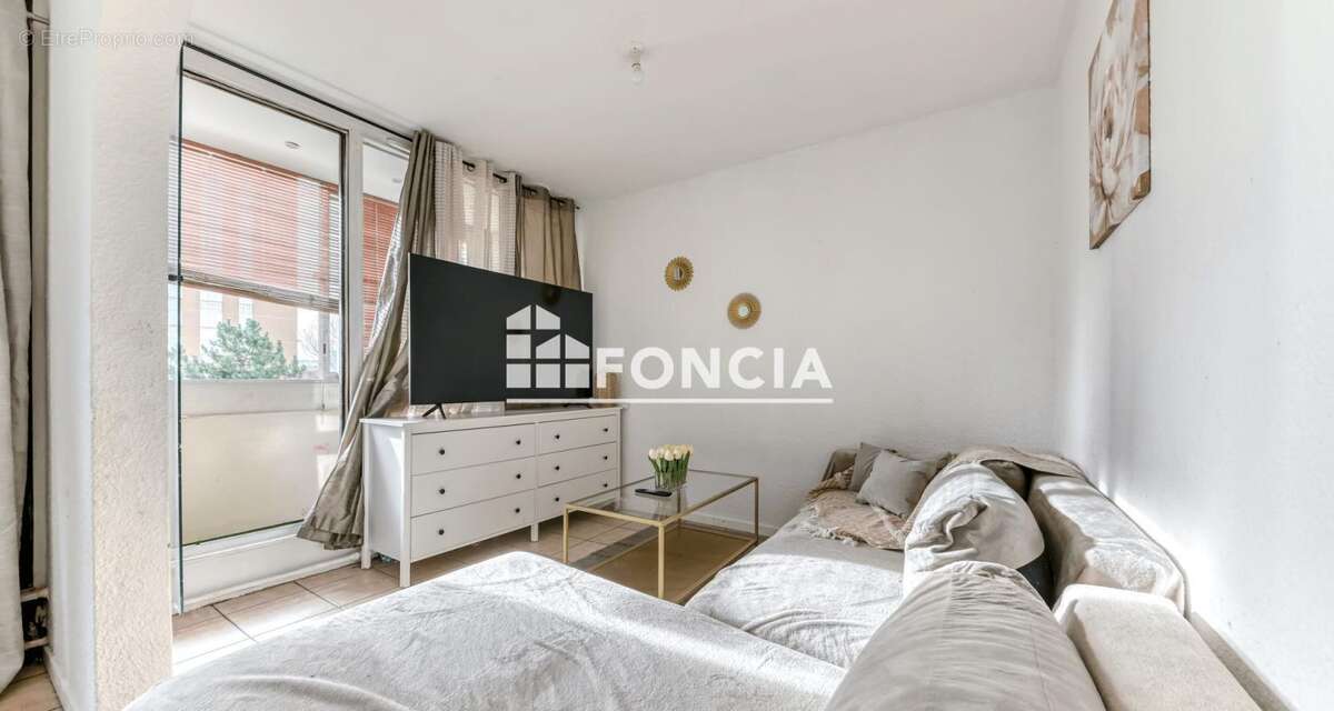 Villeurbanne laurent bonnevay- appartement t5 - photo 5
