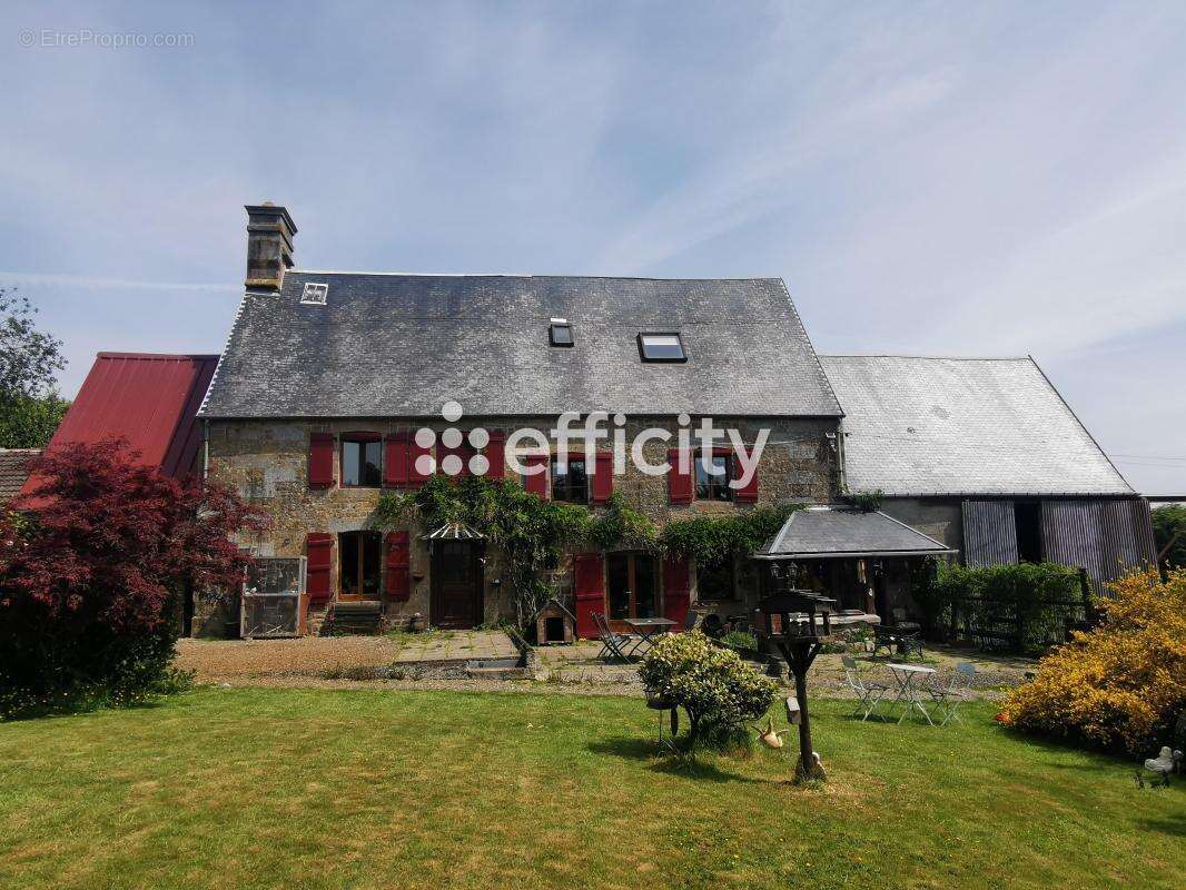 Maison à SAINT-SEVER-CALVADOS