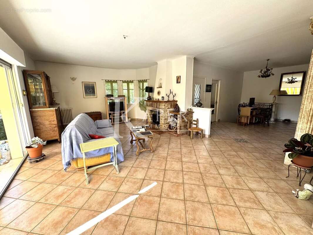 Maison à LA COLLE-SUR-LOUP