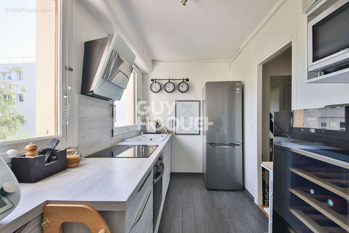 Appartement à PARIS-15E