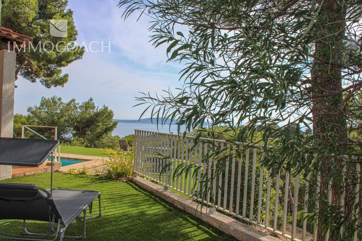 Maison à HYERES