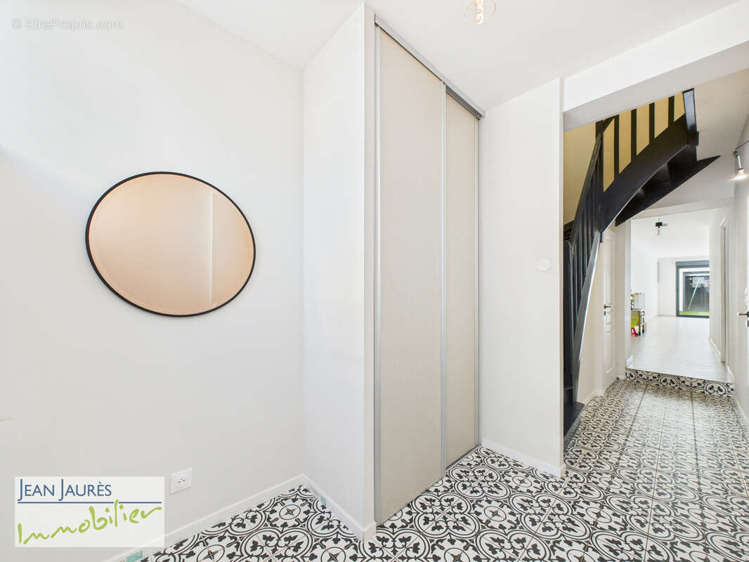 Maison à SAINTE-SAVINE