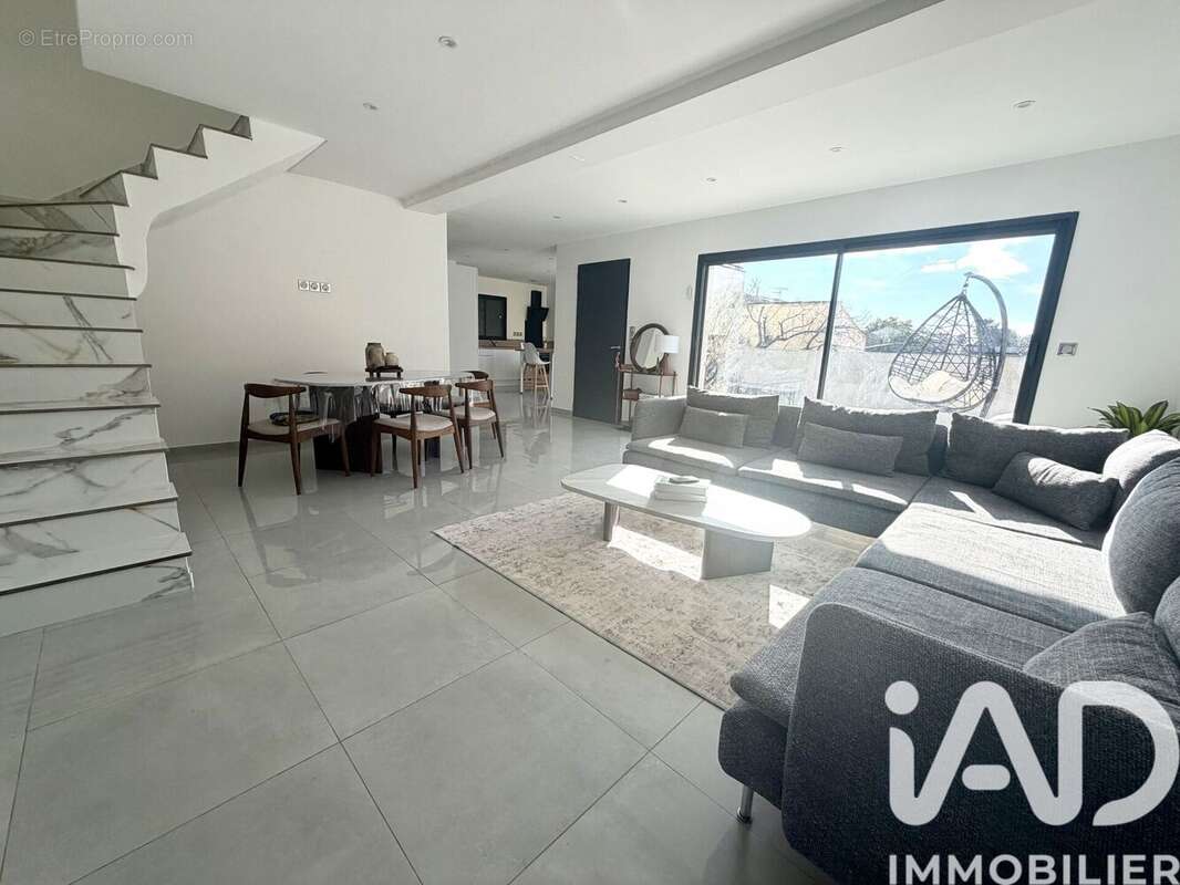 Photo 4 - Maison à SAUVIAN