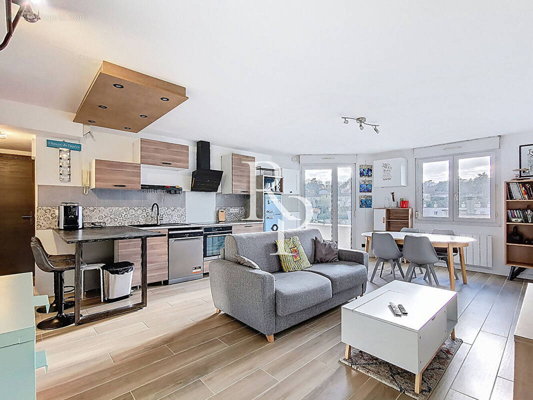 Appartement à LYON-9E