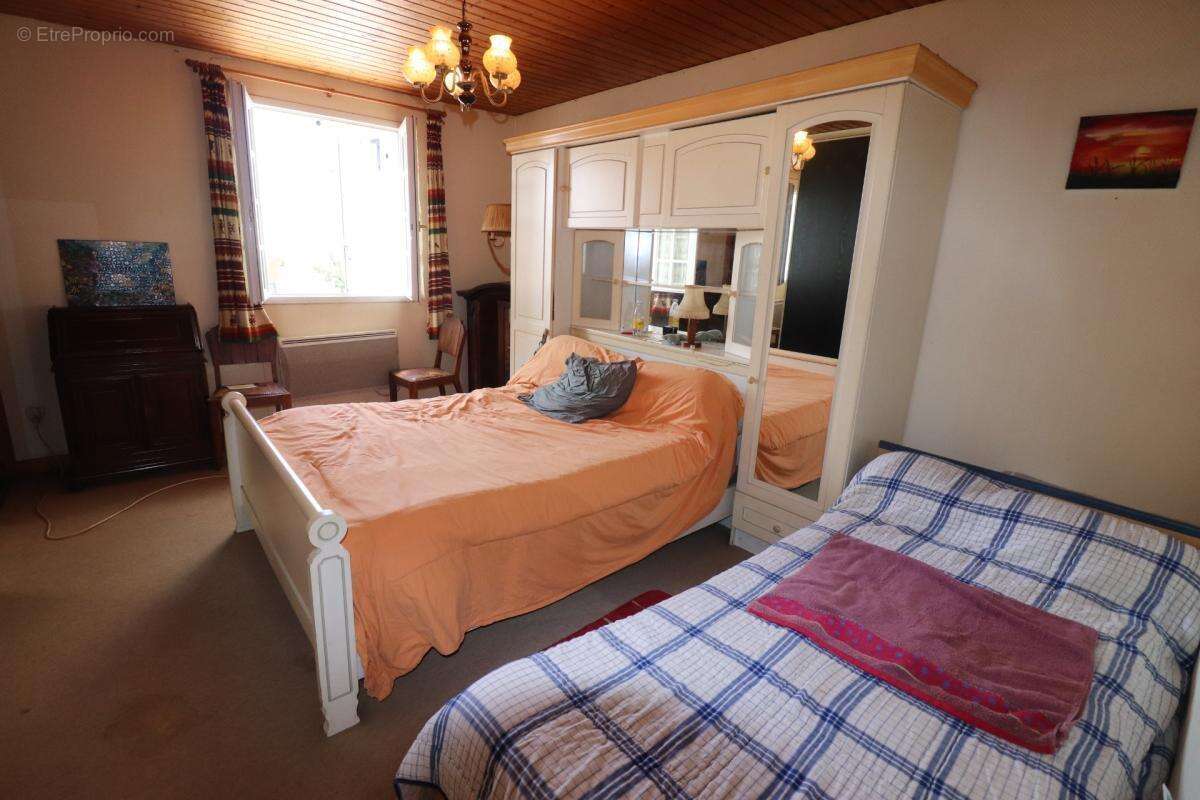 Vente d'une maison louer en deux appartements rochefort (17) - photo 6