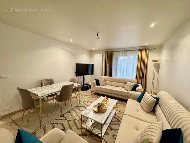 Maison à SAVIGNY-SUR-ORGE