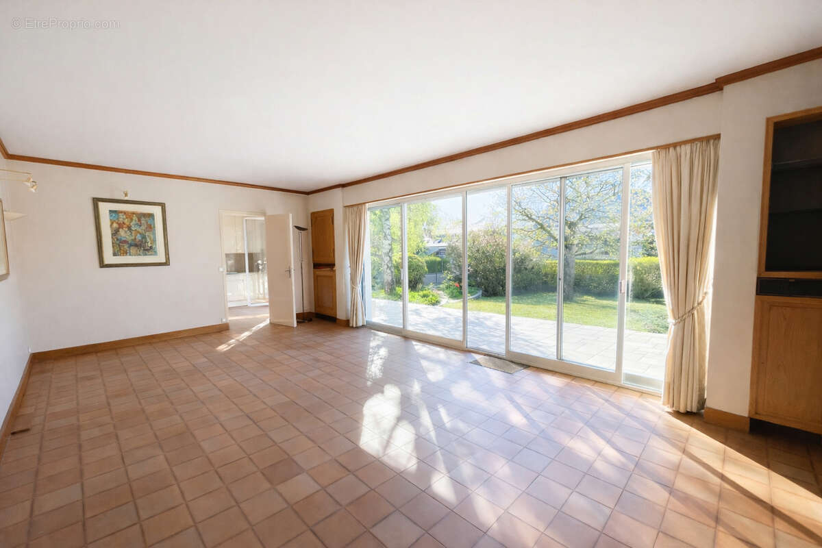 Maison à NEUILLY-PLAISANCE