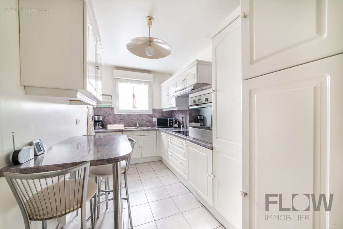 Appartement à COLOMBES