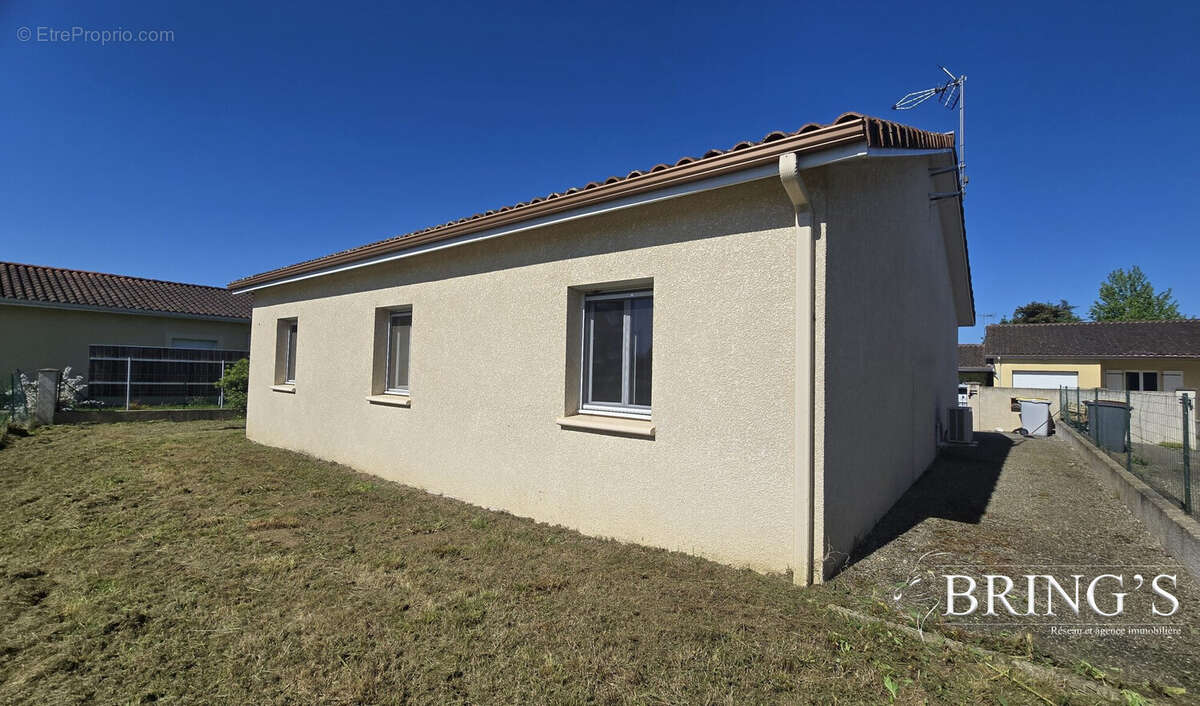 Jardin de 200 m² - Maison à MOISSAC