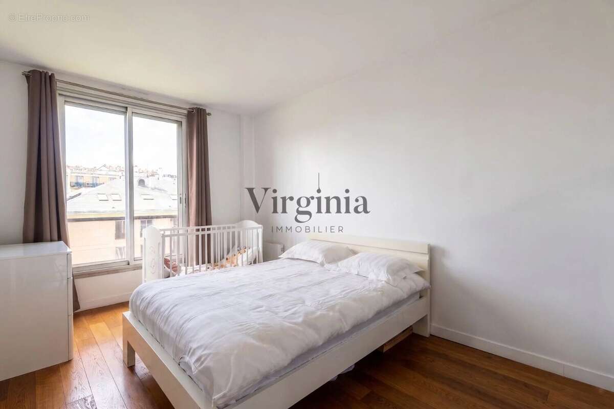 Appartement à CHARENTON-LE-PONT