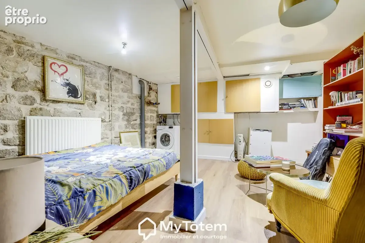 BAS MONTREUIL   À quelques minutes du métro   Appartement 3 pièces avec espace aménagé en sous-sol   86 m2 au - photo 9