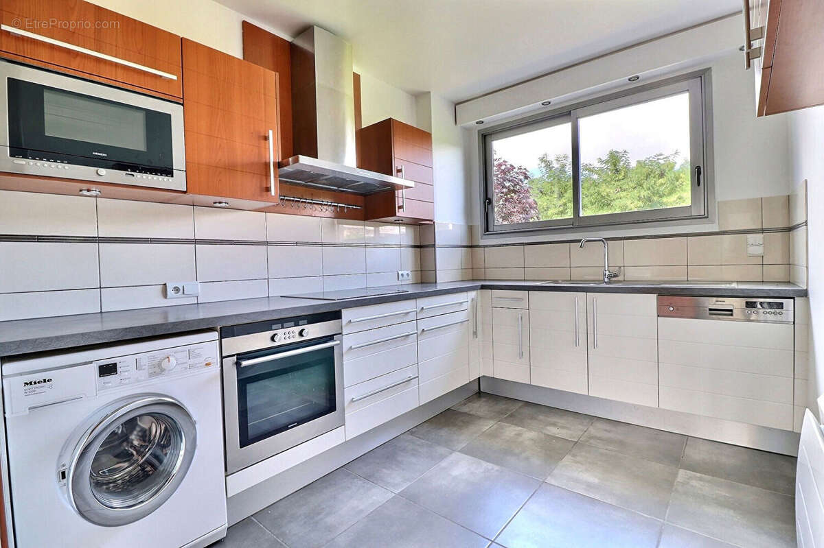 Appartement à MAREIL-MARLY