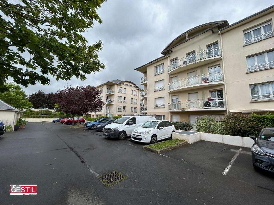 Appartement à JOUY-LE-MOUTIER