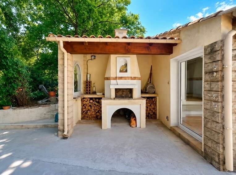 Maison 8 pièces / 200 m² / 525 000 EUR / PUGET-VILLE - photo 13