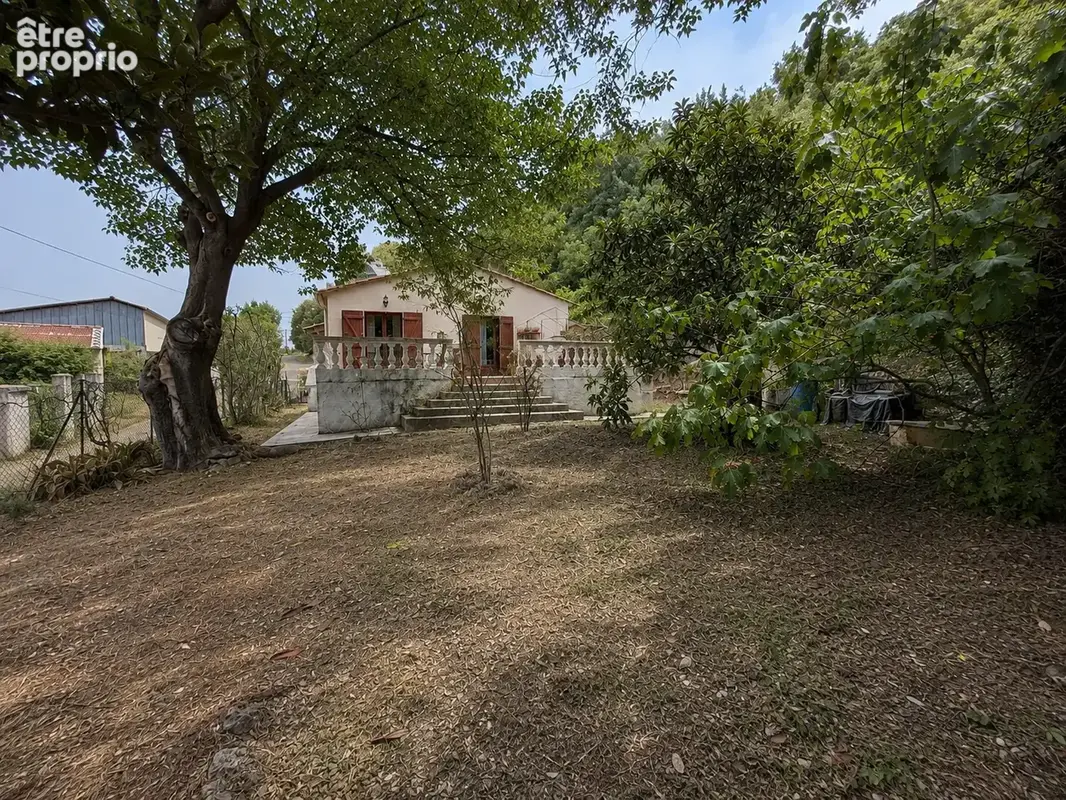 villa T4 de plain pied  sur 1025 m2  de terrain - photo 11