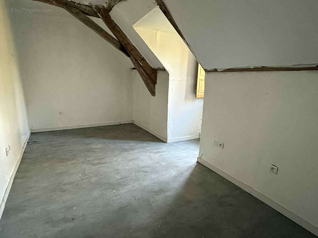 Maison à THORIGNE-SUR-DUE