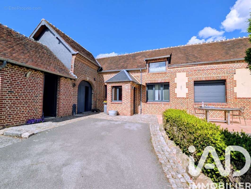 Photo 2 - Maison à ONS-EN-BRAY