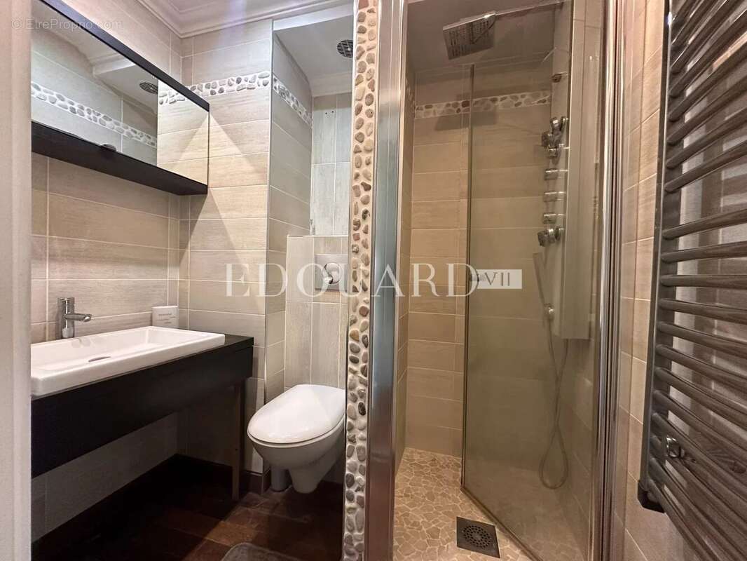 Appartement à ROQUEBRUNE-CAP-MARTIN
