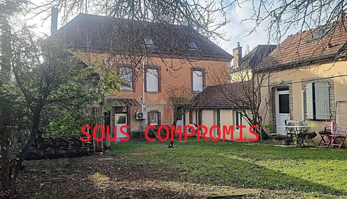 Appartement à AIX-EN-OTHE