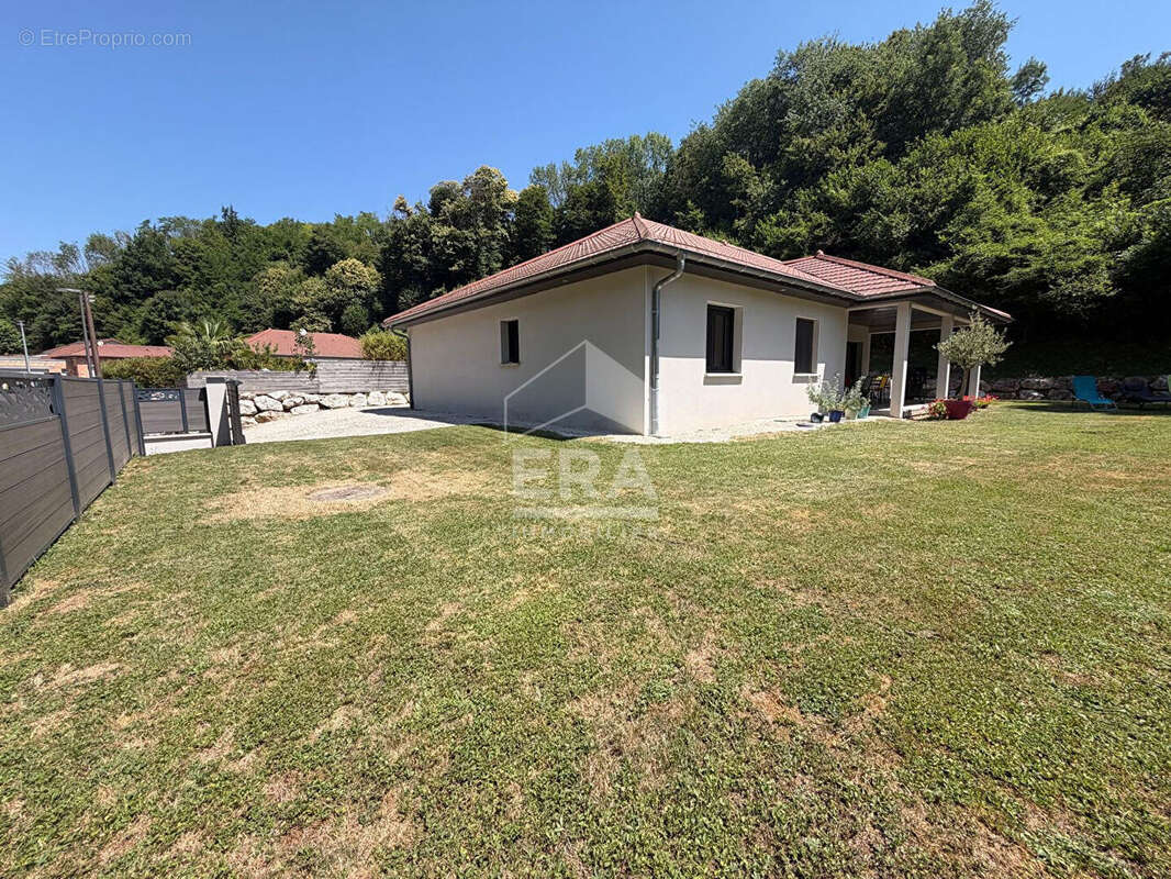 Maison à CHARAVINES